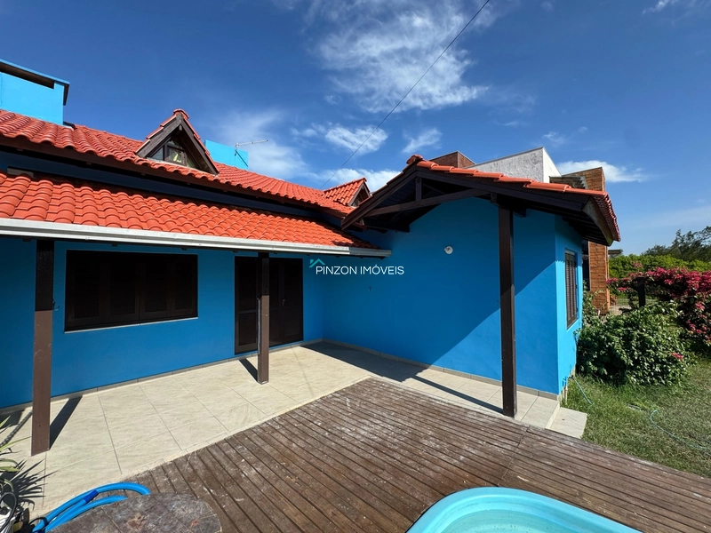CASA A 50M DA PRAIA: 4ª foto da galeria de imagens do imóvel