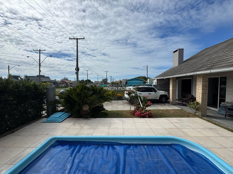 CASA COM PISCINA EM MARIÁPOLIS: 5ª foto da galeria de imagens do imóvel