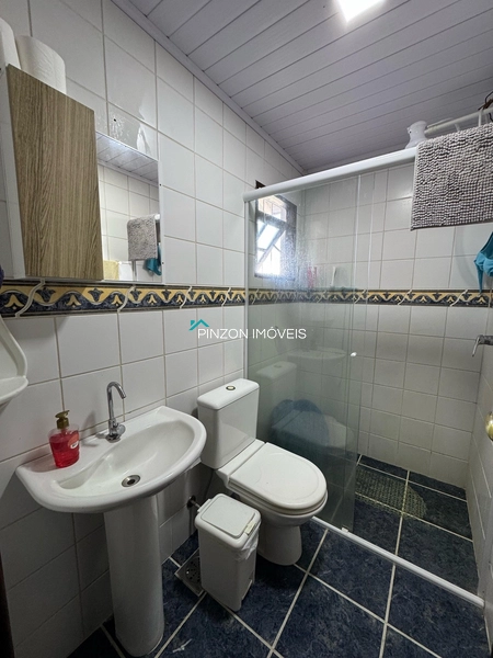 CASA COM PISCINA EM MARIÁPOLIS: 14ª foto da galeria de imagens do imóvel
