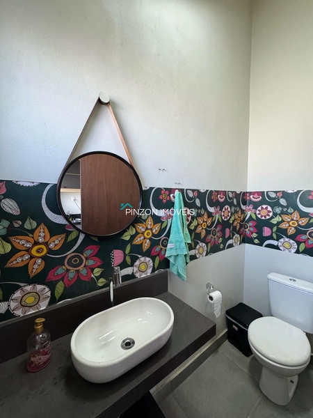 CASA COM PISCINA EM MARIÁPOLIS: 19ª foto da galeria de imagens do imóvel