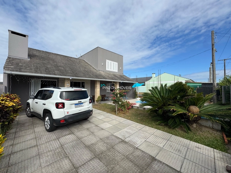 CASA COM PISCINA EM MARIÁPOLIS: 2ª foto da galeria de imagens do imóvel