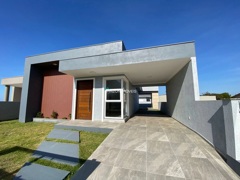CASA A 60 METROS DA PRAIA: 1ª foto da galeria de imagens do imóvel