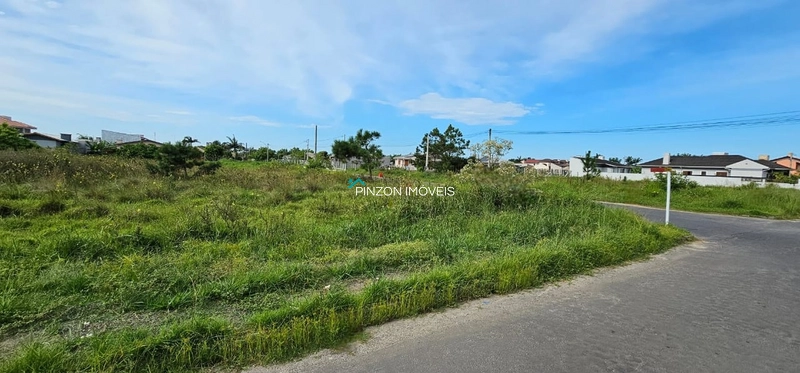 TERRENO EM LOCALIZAÇÃO DE MORADORES: 3ª foto da galeria de imagens do imóvel