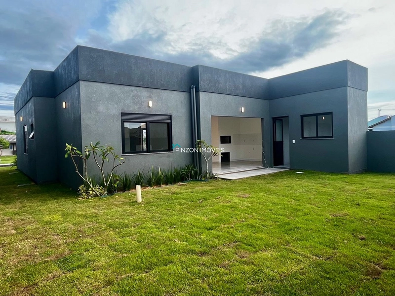 CASA NOVA A 400M DA PRAIA.: 5ª foto da galeria de imagens do imóvel