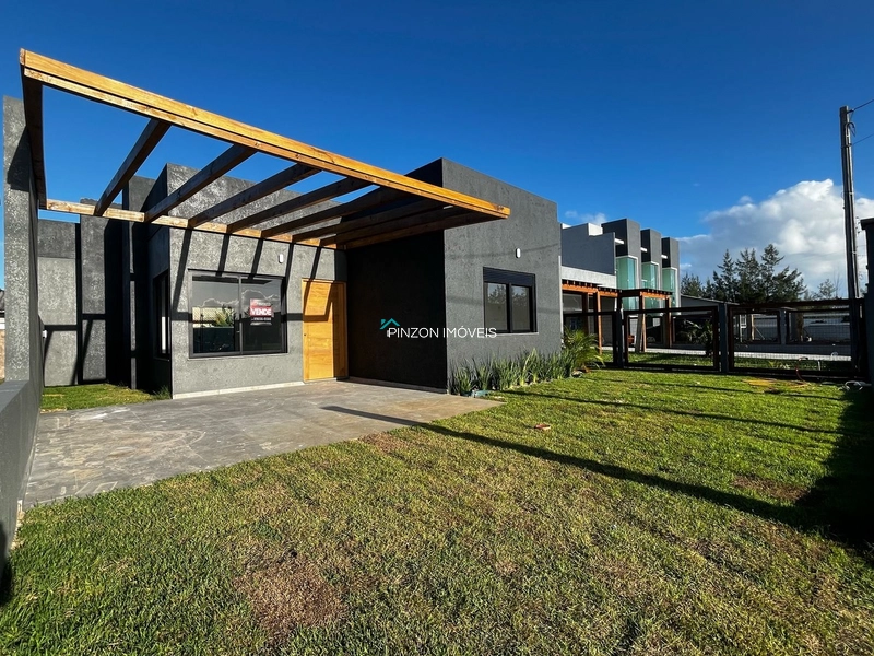 CASA NOVA A 400M DA PRAIA.: 1ª foto da galeria de imagens do imóvel