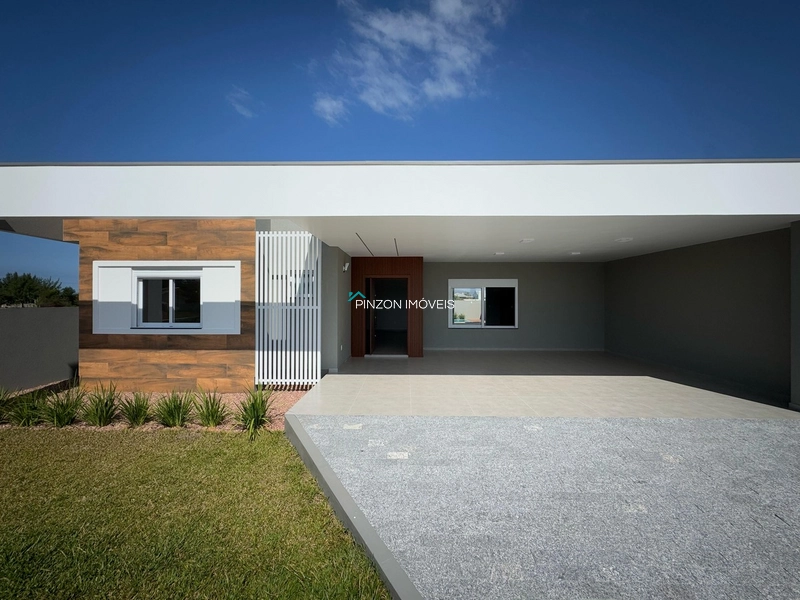 CASA DE ALTO PADRÃO EM ARROIO DO SAL: 2ª foto da galeria de imagens do imóvel