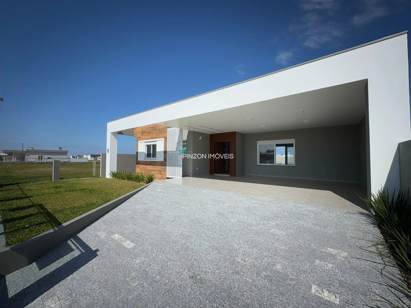 CASA DE ALTO PADRÃO EM ARROIO DO SAL: 1ª foto da galeria de imagens do imóvel