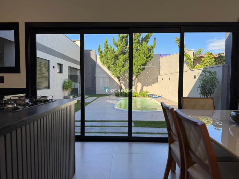 CASA COM PISCINA PRÓXIMA DA PRAIA: 15ª foto da galeria de imagens do imóvel
