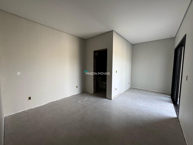 CASA COM PISCINA A 400 METROS DA PRAIA: 19ª foto da galeria de imagens do imóvel