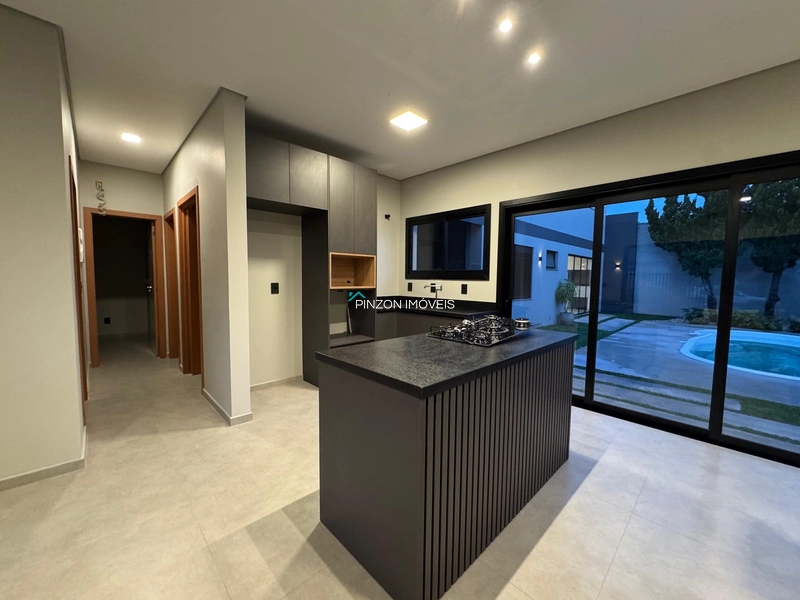 CASA COM PISCINA PRÓXIMA DA PRAIA: 11ª foto da galeria de imagens do imóvel