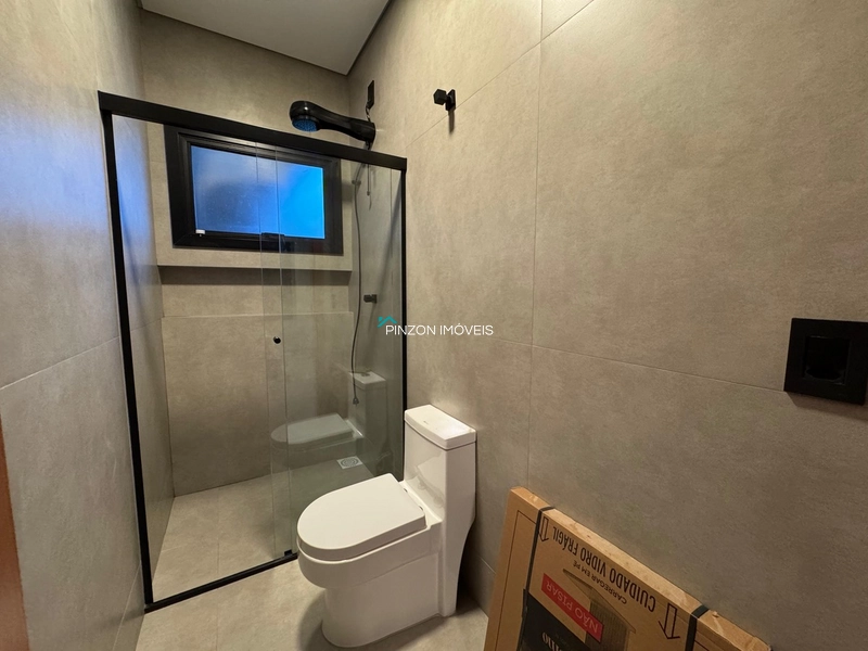 CASA COM PISCINA PRÓXIMA DA PRAIA: 18ª foto da galeria de imagens do imóvel