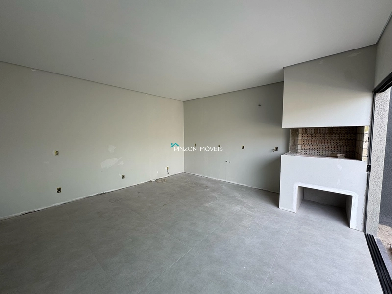 CASA COM PISCINA A 400 METROS DA PRAIA: 14ª foto da galeria de imagens do imóvel