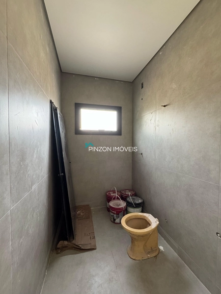 CASA COM PISCINA A 400 METROS DA PRAIA: 15ª foto da galeria de imagens do imóvel