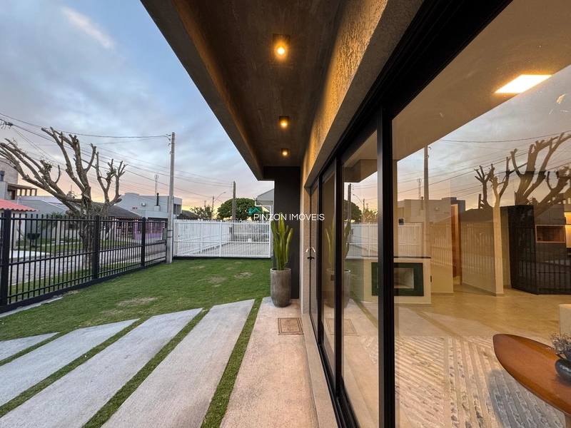 CASA COM PISCINA PRÓXIMA DA PRAIA: 7ª foto da galeria de imagens do imóvel
