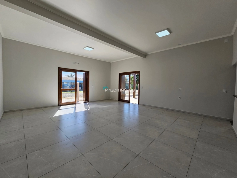 CASA COM PISCINA EM ARROIO DO SAL: 11ª foto da galeria de imagens do imóvel