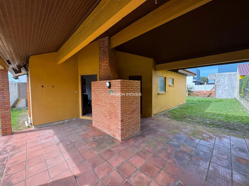 CASA NA AVENIDA SAQUAREMA A 250 METROS DA PRAIA: 4ª foto da galeria de imagens do imóvel