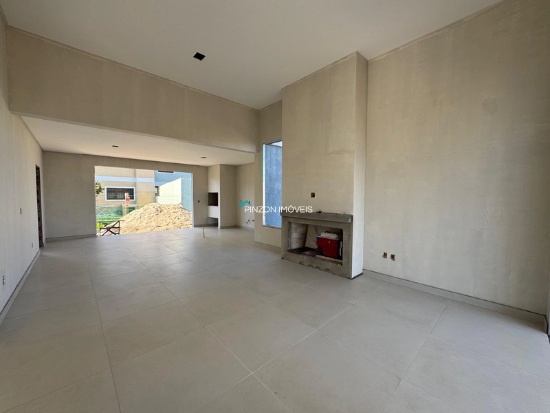 CASA EM CONSTRUÇÃO NA AVENIDA: 5ª foto da galeria de imagens do imóvel
