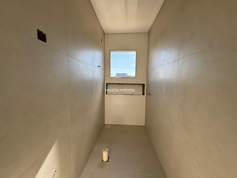 CASA EM CONSTRUÇÃO NA AVENIDA: 12ª foto da galeria de imagens do imóvel