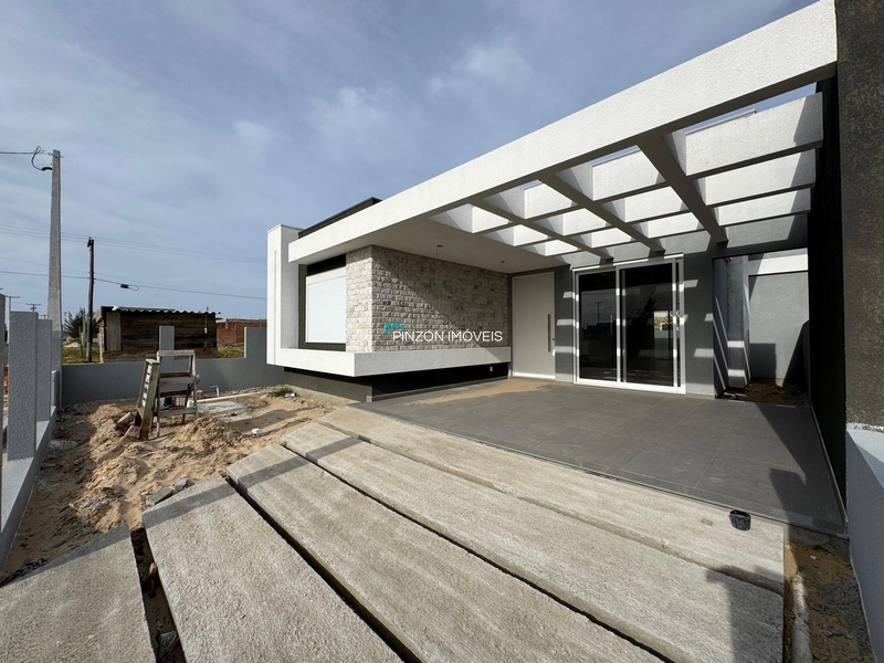 CASA EM CONSTRUÇÃO NA AVENIDA: 3ª foto da galeria de imagens do imóvel