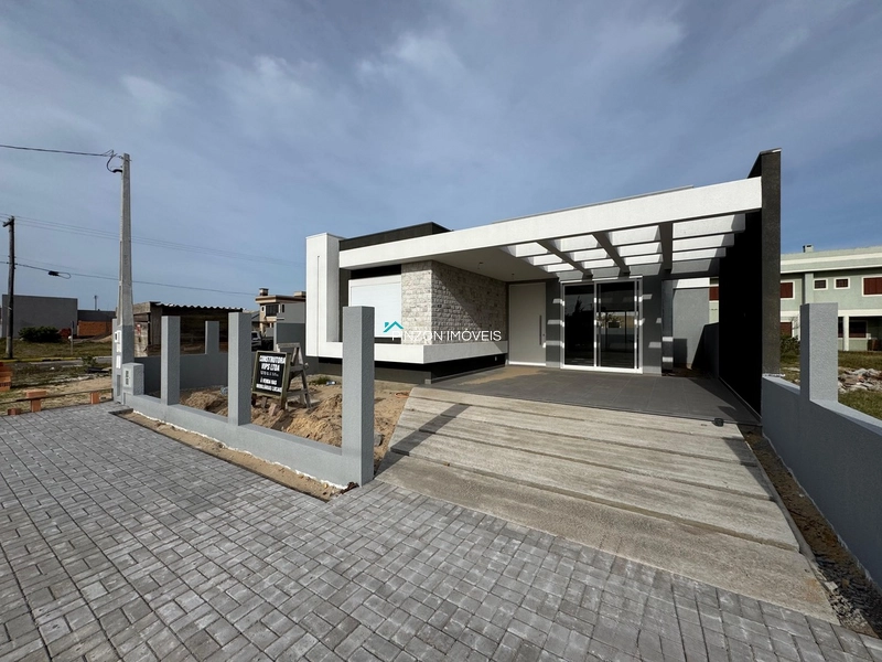 CASA EM CONSTRUÇÃO NA AVENIDA: 2ª foto da galeria de imagens do imóvel