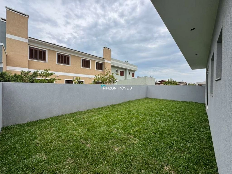 CASA EM CONSTRUÇÃO NA AVENIDA: 5ª foto da galeria de imagens do imóvel