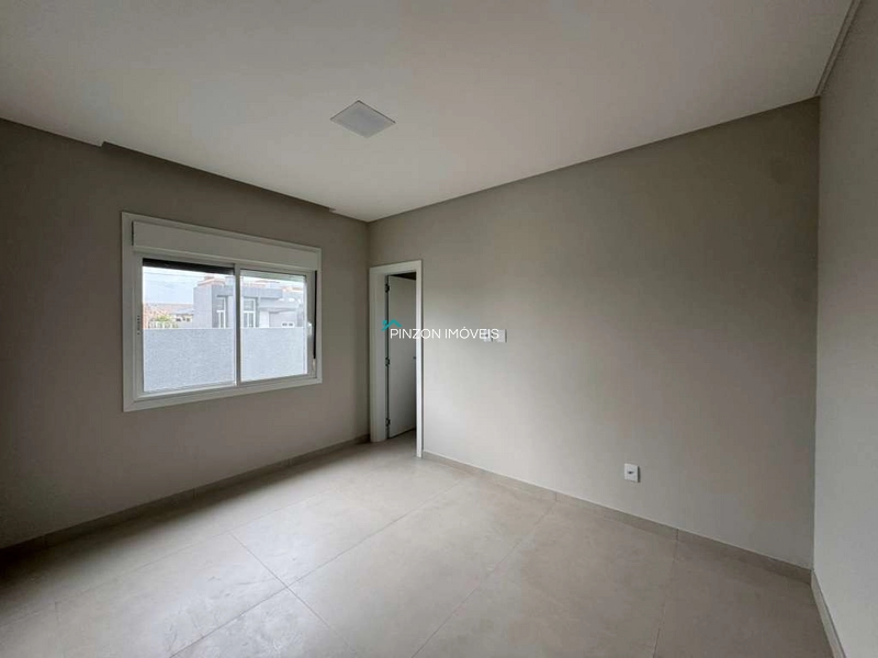 CASA EM CONSTRUÇÃO NA AVENIDA: 12ª foto da galeria de imagens do imóvel