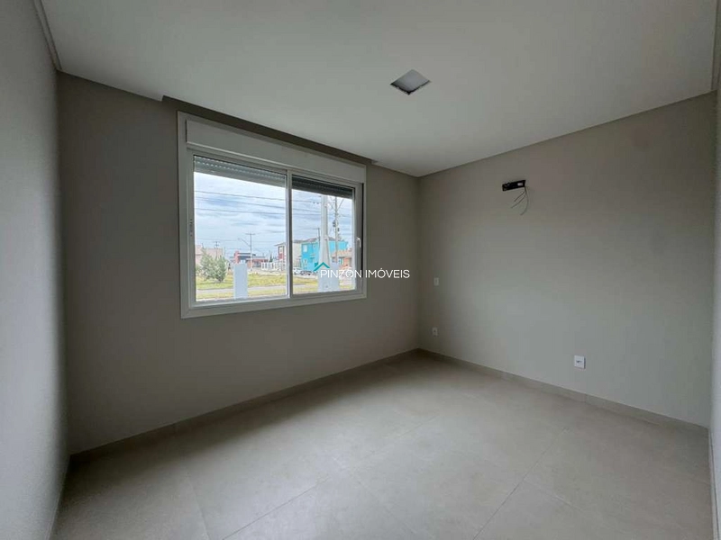 CASA EM CONSTRUÇÃO NA AVENIDA: 17ª foto da galeria de imagens do imóvel