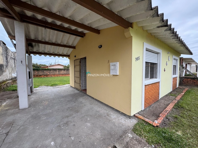 CASA À VENDA EM ATLÂNTIDA SUL: 5ª foto da galeria de imagens do imóvel