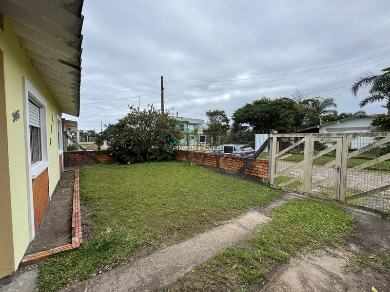 CASA À VENDA EM ATLÂNTIDA SUL: 4ª foto da galeria de imagens do imóvel