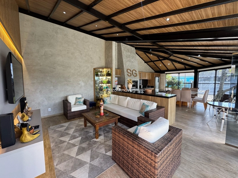 CASA COM DOIS TERRENOS A 150M DA PRAIA: 26ª foto da galeria de imagens do imóvel