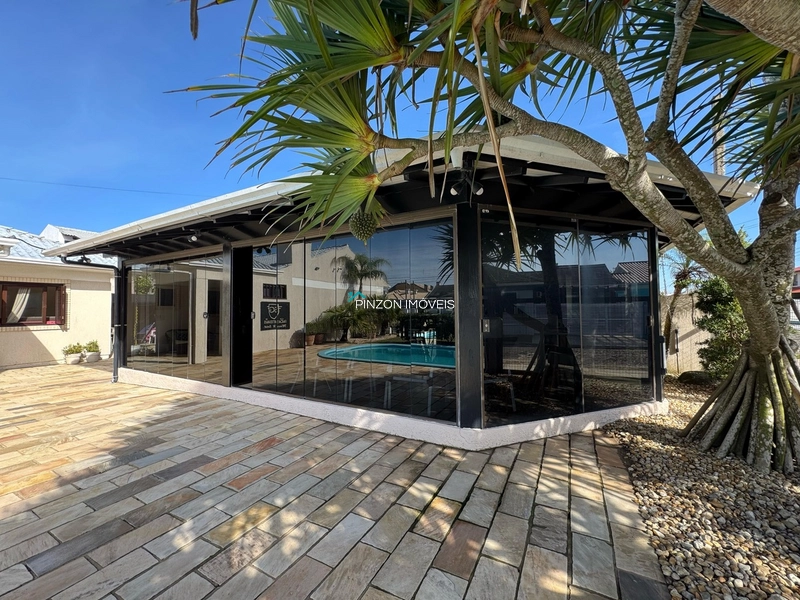CASA COM DOIS TERRENOS A 150M DA PRAIA: 7ª foto da galeria de imagens do imóvel