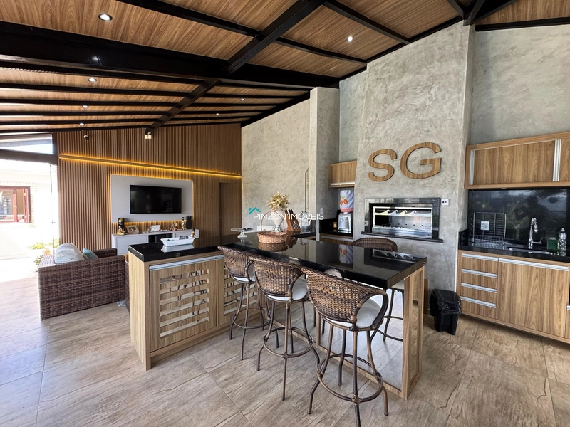 CASA COM DOIS TERRENOS A 150M DA PRAIA: 11ª foto da galeria de imagens do imóvel