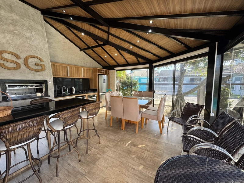 CASA COM DOIS TERRENOS A 150M DA PRAIA: 13ª foto da galeria de imagens do imóvel