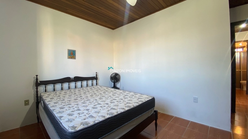 CASA À VENDA EM AVENIDA: 10ª foto da galeria de imagens do imóvel