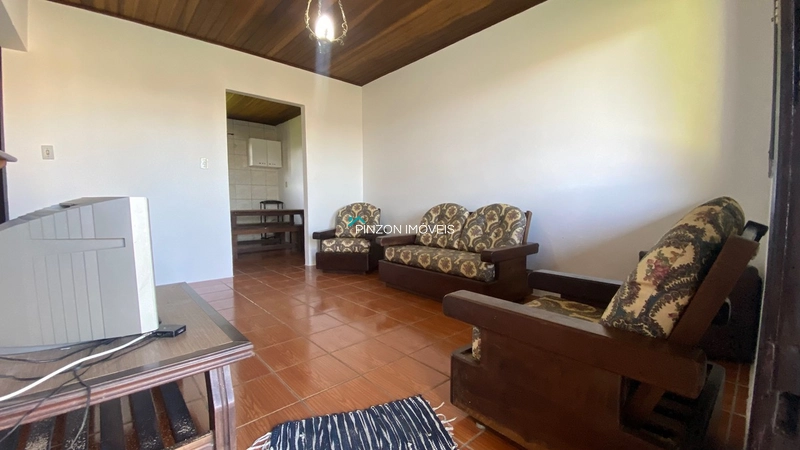CASA À VENDA EM AVENIDA: 3ª foto da galeria de imagens do imóvel