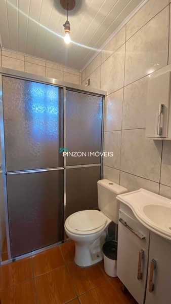 CASA À VENDA EM AVENIDA: 13ª foto da galeria de imagens do imóvel