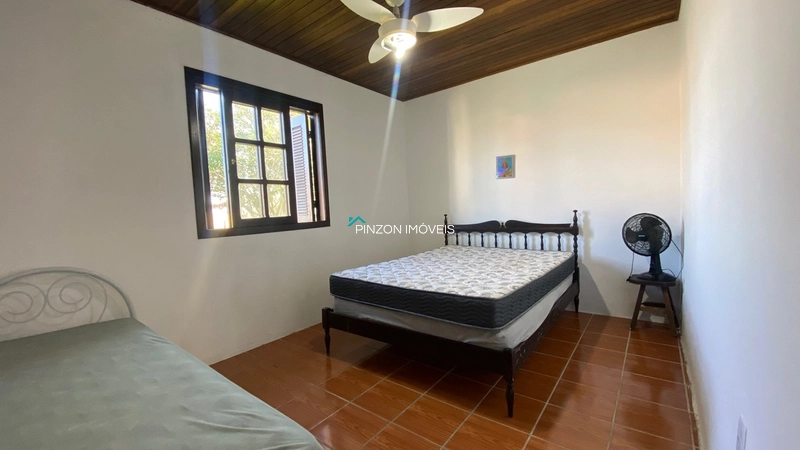 CASA À VENDA EM AVENIDA: 9ª foto da galeria de imagens do imóvel