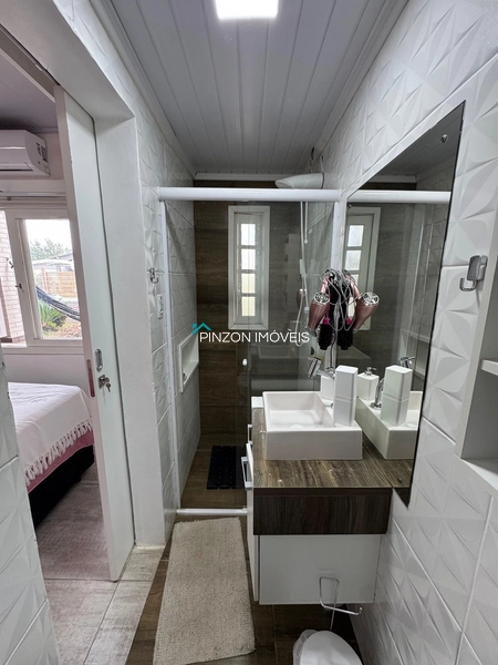 CASA COM PISCINA E DOIS TERRENOS: 20ª foto da galeria de imagens do imóvel