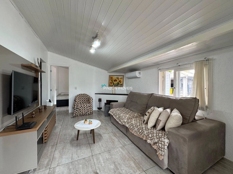 CASA COM PISCINA E DOIS TERRENOS: 25ª foto da galeria de imagens do imóvel