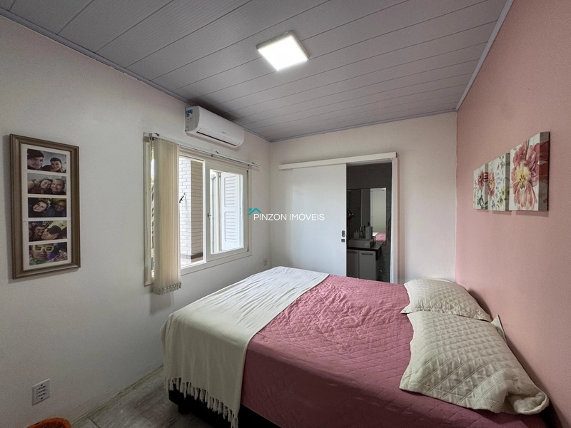 CASA COM PISCINA E DOIS TERRENOS: 19ª foto da galeria de imagens do imóvel
