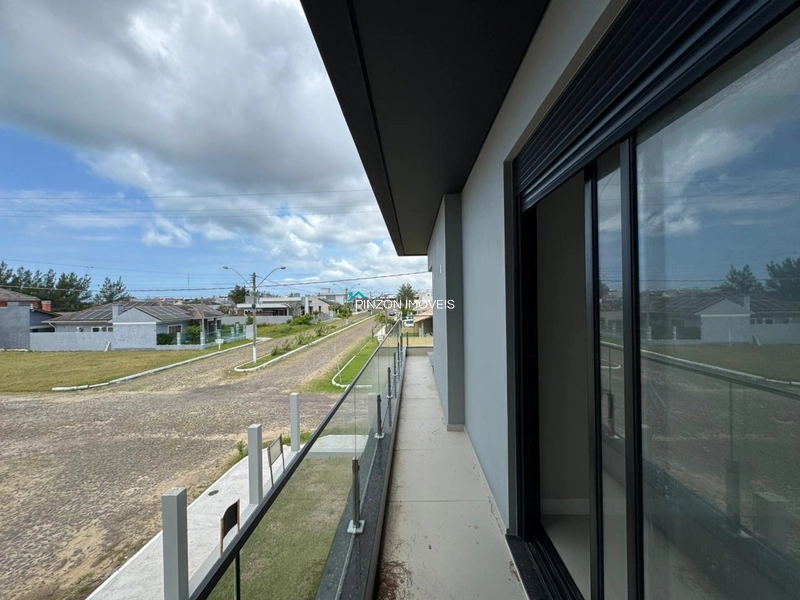 SOBRADO A 200M DA PRAIA: 18ª foto da galeria de imagens do imóvel