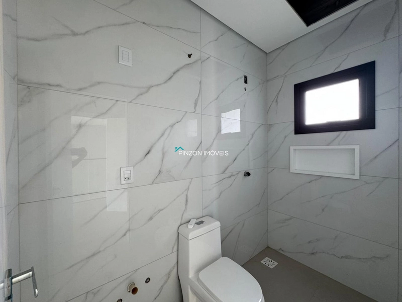 SOBRADO A 200M DA PRAIA: 16ª foto da galeria de imagens do imóvel