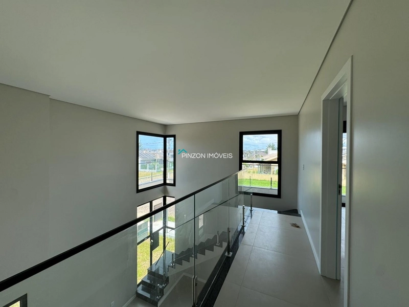 SOBRADO A 200M DA PRAIA: 8ª foto da galeria de imagens do imóvel