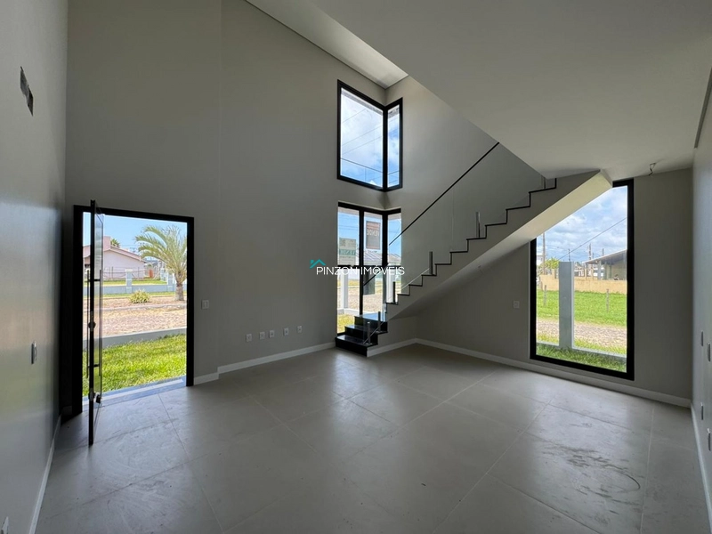 SOBRADO A 200M DA PRAIA: 7ª foto da galeria de imagens do imóvel