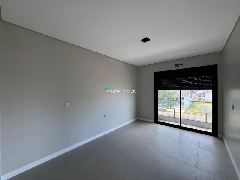 SOBRADO A 200M DA PRAIA: 12ª foto da galeria de imagens do imóvel