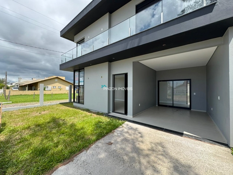 SOBRADO A 200M DA PRAIA: 4ª foto da galeria de imagens do imóvel