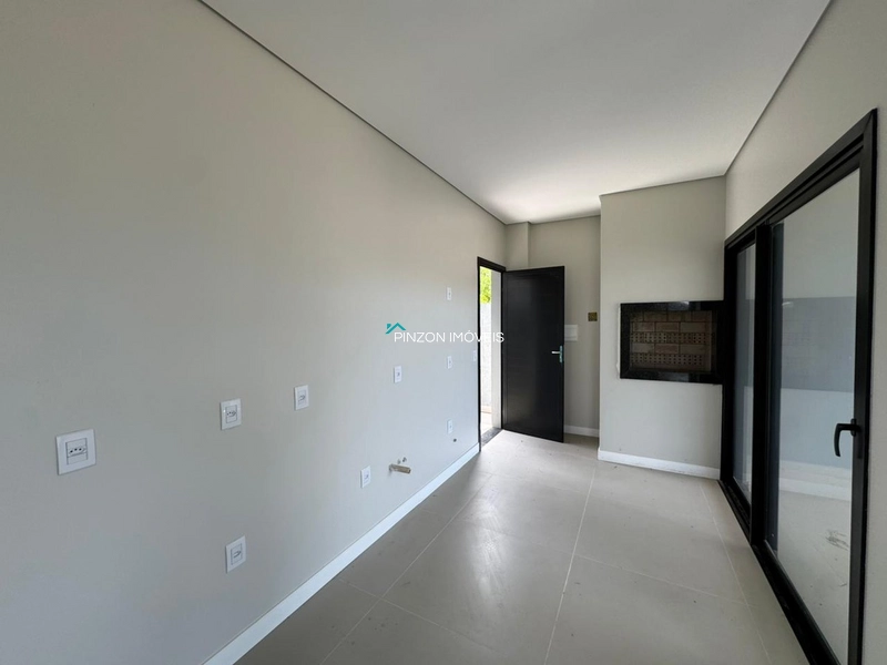 SOBRADO A 200M DA PRAIA: 10ª foto da galeria de imagens do imóvel