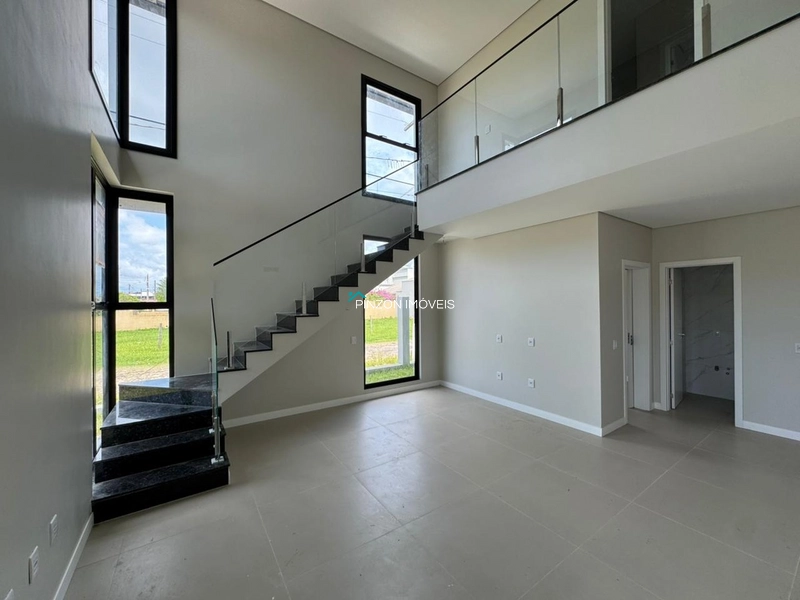 SOBRADO A 200M DA PRAIA: 6ª foto da galeria de imagens do imóvel