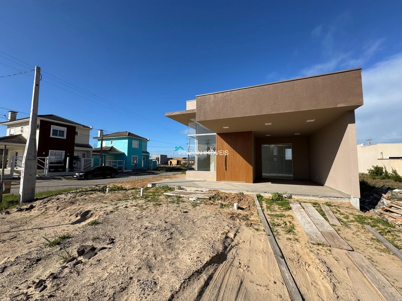 Casa nova em avenida próxima ao centro.: 3ª foto da galeria de imagens do imóvel