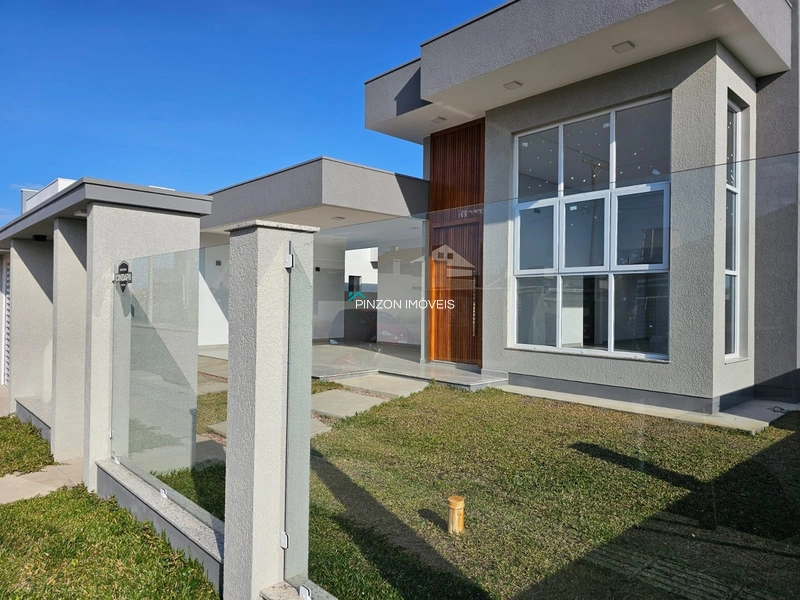 CASA DE ALTO PADRÃO A 200 METROS DO MAR: 2ª foto da galeria de imagens do imóvel